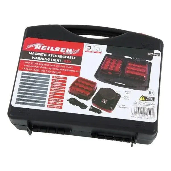 Neilsen Wireless LED Red Warning Light – Magnetic Rechargeable Breakdown & Recovery Beacon in box