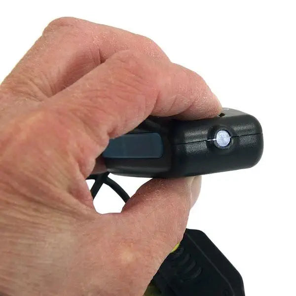 Neilsen Fuse Buddy Tester – Automotive Circuit Tester 0–20A for Diagnostic Troubleshooting in action