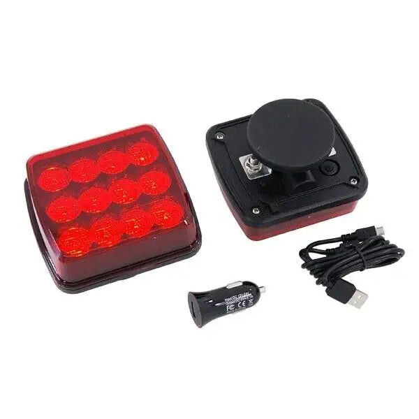 Neilsen Wireless LED Red Warning Light – Magnetic Rechargeable Breakdown & Recovery Beacon all components